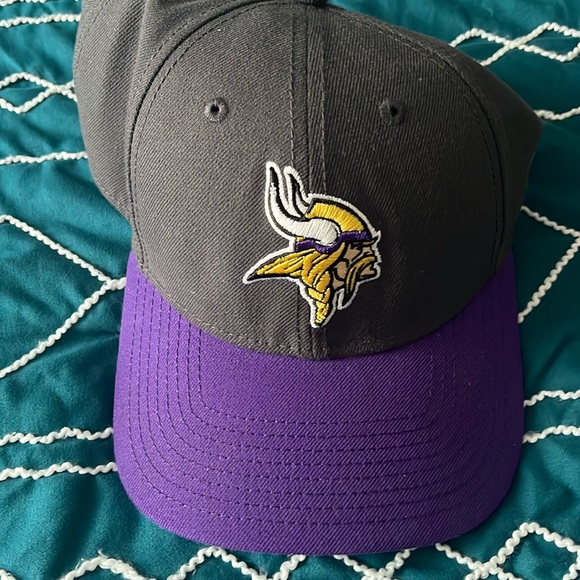Minnesota Vikings Hat - Picture 5 of 5